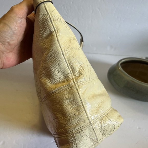 COACH Signature C patent leather tote - Picture 5 of 11